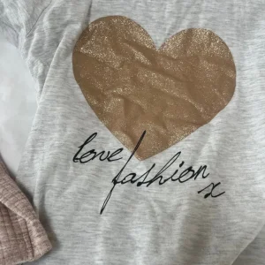 Girls tops size 5-6 - Image 6