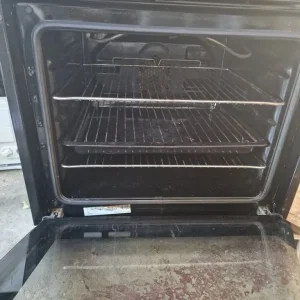 Excellent Condition Lamona Electric Oven - Stainless Steel with Glass Door - Image 2
