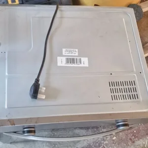 Excellent Condition Lamona Electric Oven - Stainless Steel with Glass Door - Image 3