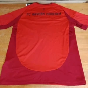 Bayern 24/25 home kit (PayPal only and postage sorry) - Image 2