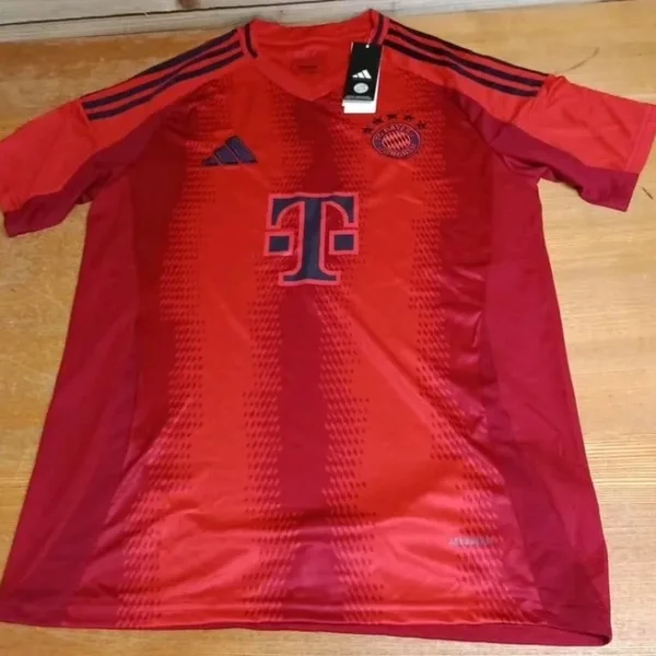 Bayern 24/25 home kit (PayPal only and postage sorry)
