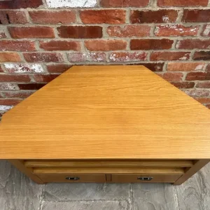 Rustic Oak Corner TV Stand - Excellent Condition - Image 4