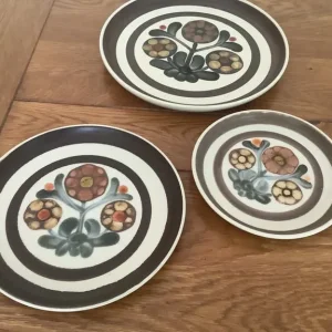 Vintage Langley ‘Mayflower pattern’ Tableware. - Image 2
