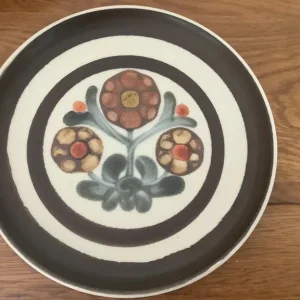 Vintage Langley ‘Mayflower pattern’ Tableware. - Image 4