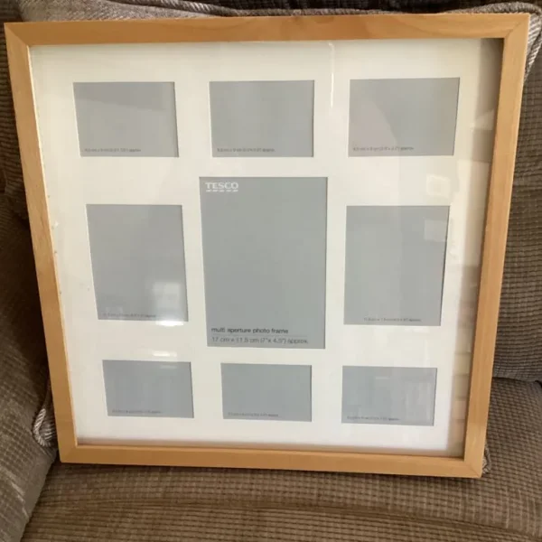Photo Frame for 9 Pictures