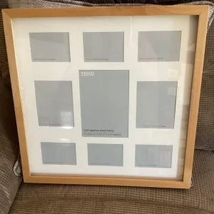 Photo Frame for 9 Pictures