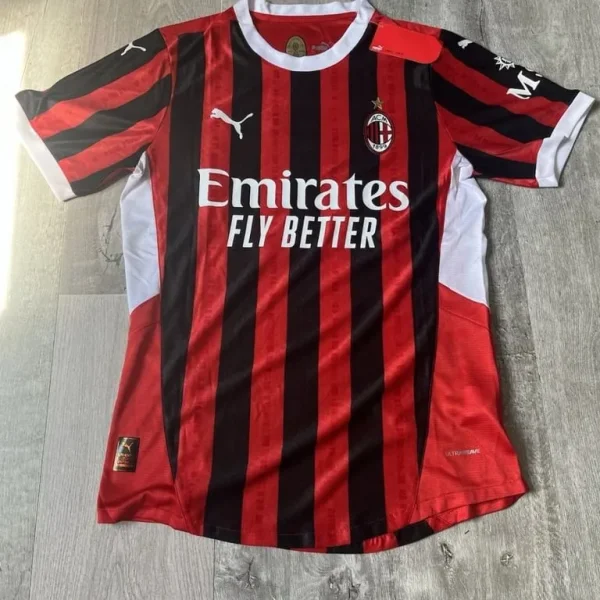 AC milan 24/25 home kit (PayPal only and postage sorry)