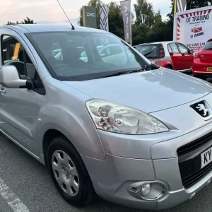 2012 Peugeot Partner Tepee 1.6 HDi 92 S 5dr MPV Diesel Manual - Image 2