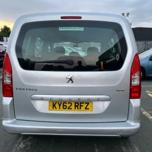 2012 Peugeot Partner Tepee 1.6 HDi 92 S 5dr MPV Diesel Manual - Image 6