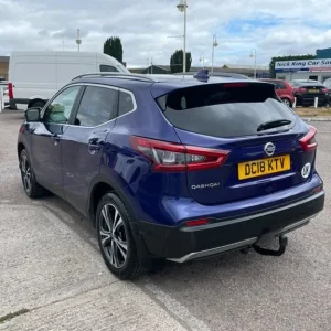 2018 Nissan Qashqai N-CONNECTA DIG-T Hatchback Petrol Manual - Image 4