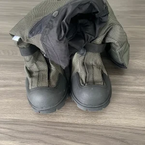 NEOS Explorer Insulated Overboot, Glacier Trek Outsoles - Image 7