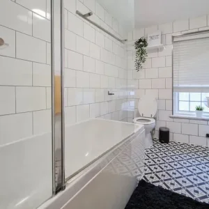 Room to Rent - 5 min walk from Westminster Harrow Campus - Image 5