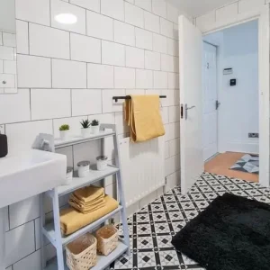 Room to Rent - 5 min walk from Westminster Harrow Campus - Image 6