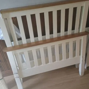 Single cream and oak bed - Image 2