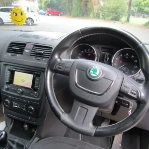 SKODA YETI 2.0 TDI ADVENTURE 4X4 - 1 OWNER - FULL SERVICE HISTORY - IMMACULATE - Image 6