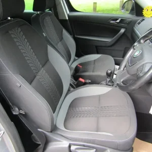 SKODA YETI 2.0 TDI ADVENTURE 4X4 - 1 OWNER - FULL SERVICE HISTORY - IMMACULATE - Image 8