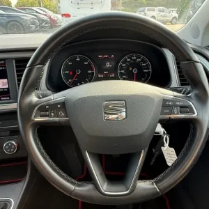 2019 SEAT Leon 1.6 TDI SE Dynamic Hatchback 5dr Diesel Manual Euro 6 (s/s) (115 ps) Hatchback Die... - Image 6