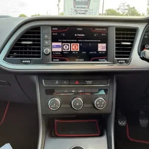 2019 SEAT Leon 1.6 TDI SE Dynamic Hatchback 5dr Diesel Manual Euro 6 (s/s) (115 ps) Hatchback Die... - Image 8