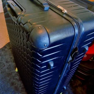 Suitcases Lot - Image 3