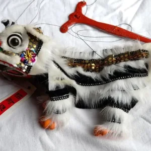 Chinese lion puppet - Image 2