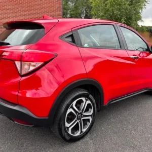 Honda HR-V I-DTEC SE NAVI 94k SERVICED MOTD NEW BRAKES AND TYRES - Image 5