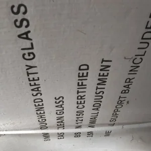 Elegant wet room shower screen - Image 3