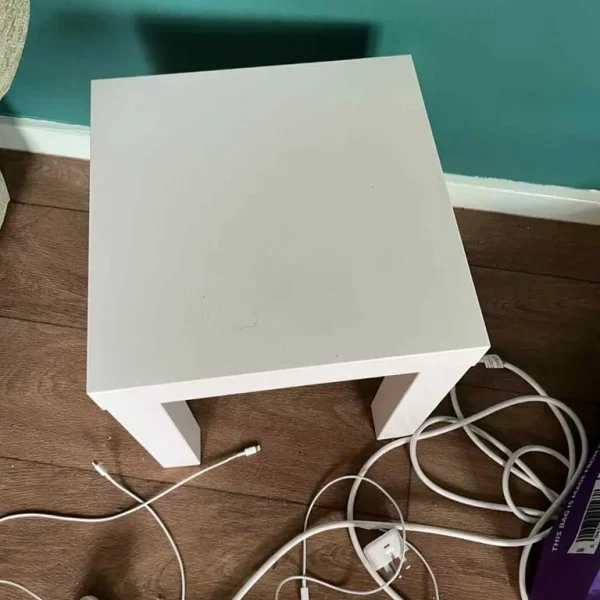 2 new Ikea tables fiver each nr3