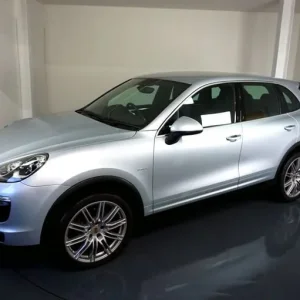 2014 Porsche Cayenne 3.0 TD V6 SUV 5dr Diesel Tiptronic S 4WD Euro 6 (s/s) (262 ps)-Factory extr ... - Image 3