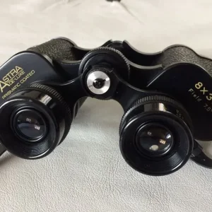 Astra De-Luxe binoculars ~ Made in Japan. 8 x 30 - Image 2