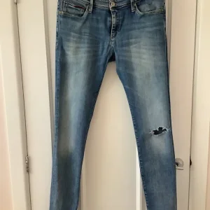 Tommy Hilfiger men’s jeans - Image 2