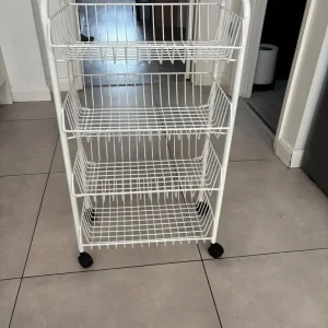 4 tiers fruit/vegetable basket/shelves, on wheels