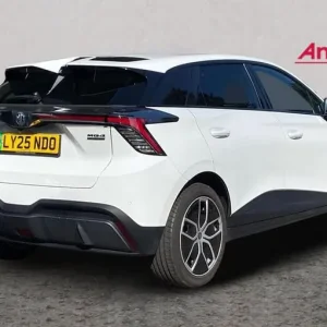 2025 MG MG4 150kW Trophy EV Long Range 64kWh 5dr Auto Automatic Hatchback Electric Automatic - Image 3