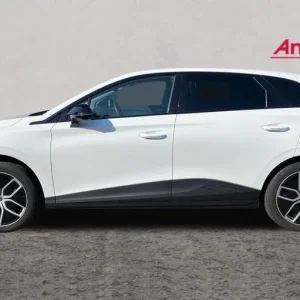 2025 MG MG4 150kW Trophy EV Long Range 64kWh 5dr Auto Automatic Hatchback Electric Automatic - Image 6