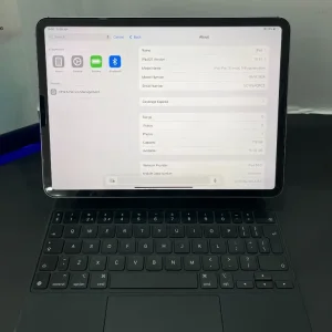 Apple iPad Pro 11 inch (4th Generation) Apple M2 128GB Storage Space Grey With Keyboard and Box - Image 2