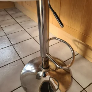 Kitchen Bar Stools x 2 - Image 2