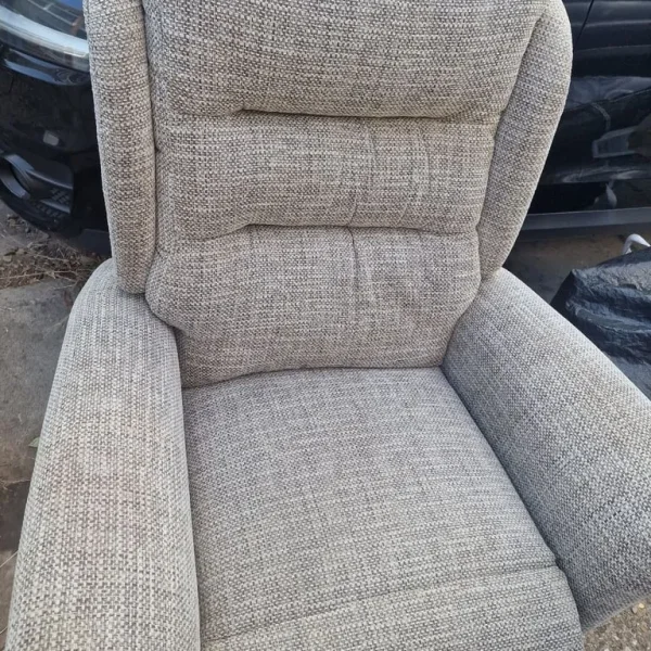 Rise and recline chair