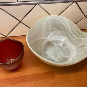 Matching ceramic bowls - Image 2