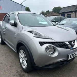 2016 Nissan Juke 1.2 DiG-T N-Connecta 5dr HATCHBACK Petrol Manual - Image 4