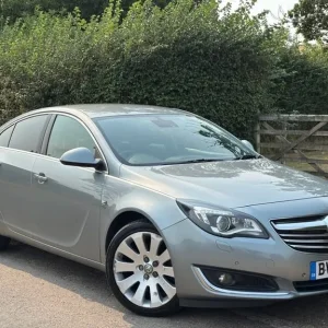 2015 Vauxhall Insignia 2.0 CDTi Elite Nav Hatchback 5dr Diesel Auto Euro 5 (163 ps) Hatchback Die... - Image 2