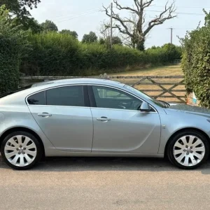 2015 Vauxhall Insignia 2.0 CDTi Elite Nav Hatchback 5dr Diesel Auto Euro 5 (163 ps) Hatchback Die... - Image 3