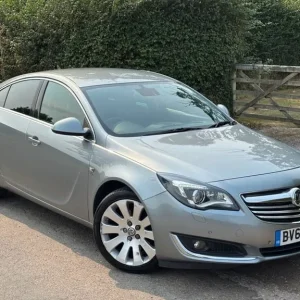 2015 Vauxhall Insignia 2.0 CDTi Elite Nav Hatchback 5dr Diesel Auto Euro 5 (163 ps) Hatchback Die... - Image 4