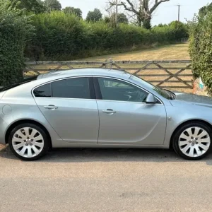 2015 Vauxhall Insignia 2.0 CDTi Elite Nav Hatchback 5dr Diesel Auto Euro 5 (163 ps) Hatchback Die... - Image 5