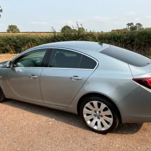 2015 Vauxhall Insignia 2.0 CDTi Elite Nav Hatchback 5dr Diesel Auto Euro 5 (163 ps) Hatchback Die... - Image 7