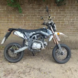 Kurz RT1 50cc Road Legal Dirt Bike - Image 4