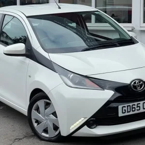 2015 Toyota AYGO 1.0 VVT-i x-play Hatchback 5dr Petrol Manual Euro 5 Euro 5 (68 ps) Hatchback Pet... - Image 3