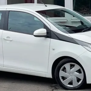 2015 Toyota AYGO 1.0 VVT-i x-play Hatchback 5dr Petrol Manual Euro 5 Euro 5 (68 ps) Hatchback Pet... - Image 5