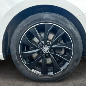 Skoda Fabia Estate 1.0 Tsi Monte Carlo Estate 5dr Petrol Dsg Euro 6 s/s 95 Ps - Image 3