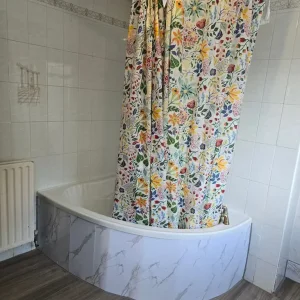 Large 1-bed flat with private garden - Image 5