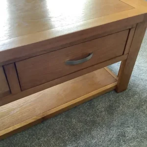 Medium oak coffee table in good condition | in Cheddar, Somerset - Image 4