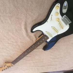 Fender Squier Strat - Affinity series guitar - - Image 2